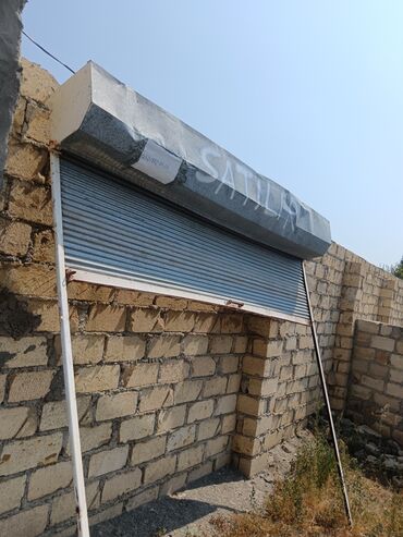 ziynət əşyaları: Jaluz qapı satılır 3 mert 2.90 jaluz Şəmkirde satılır istəyən yazsın