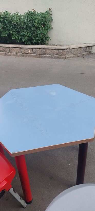 Uşaq masaları: Uşaqlar üçün masalar oturacaqlar bagça məktəb rəsmdə işlənə bilən — 3