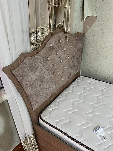 Çarpayılar: Tek nəfərlik taxta çarpayı və döşək dəsti Tək nəfərlik çarpayı — 4