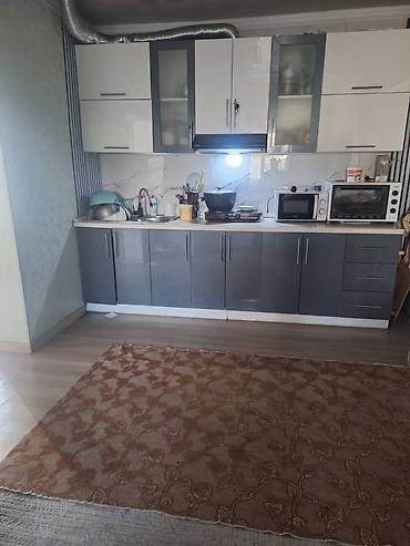 Продажа коттеджей и домов: Продаю 5-ком дом г.Кара-Балта. Дом находится в районе выше — 9