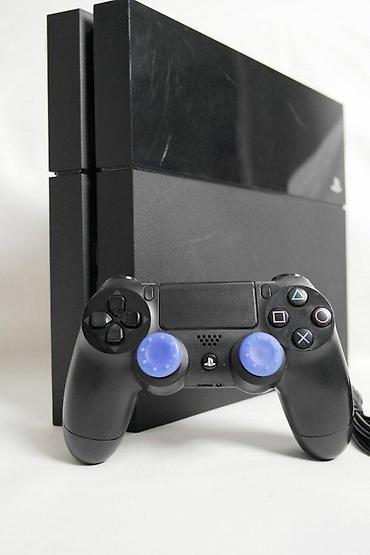 elektronska: Sony PlayStation 4 (novija “fat” generacija) u korektnom stanju, u — 10