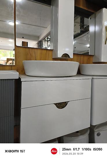 Hamam dolabları: Hamam üçün asma dolab və üst qab-lavabo komplekti - Üst hissə — 1