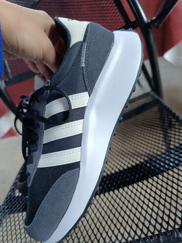 Patike: Patike, Adidas, veličina - 41.5 — 8