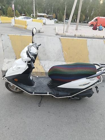 мото кийим: Скутер W Moto (Viper) бело‑черный - Кузов: пластиковый обтекатель — 2