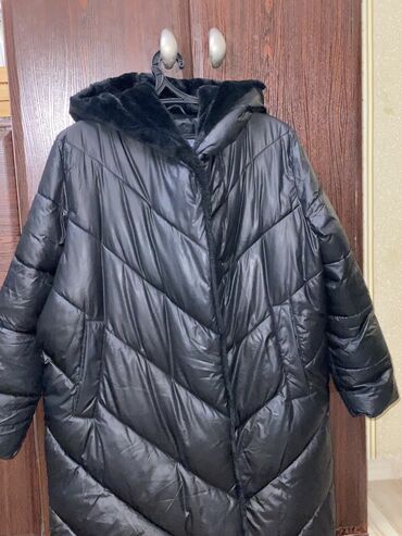 продаю зимняя куртка: Пуховик, 3XL (EU 46)