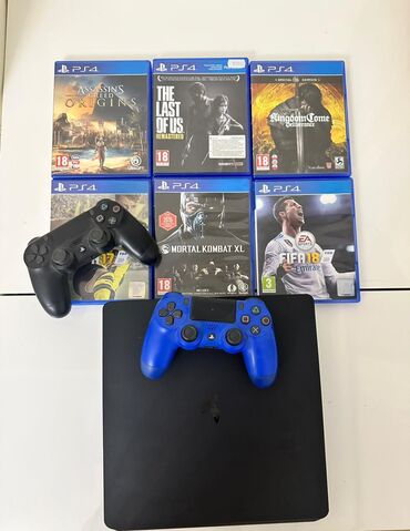 ps 4 oyun diski: Play station 4 Cox az istifade olunub, tam ishlek veziyyetde, 2 eded