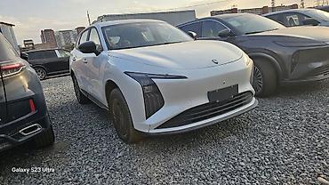 byd 5: Dongfeng Oting: 2026 г., 0.1 л, Автомат, Гибрид, Кроссовер — 1