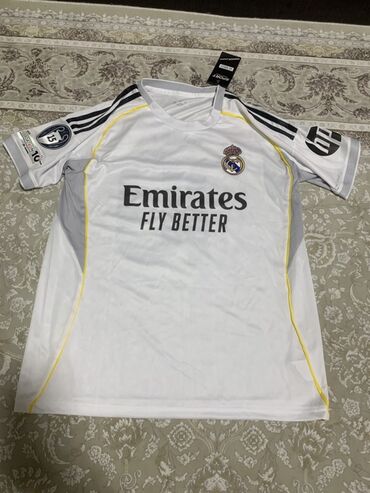 национальные головные уборы: Игровой комплект Real Madrid с именем и номером Mbappé 10 Состав