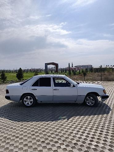 машина мерс с: Mercedes-Benz W124: 1991 г., 2.3 л, Механика, Бензин, Седан — 6