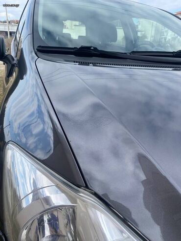 Toyota: Toyota Auris: 1.4 l. | 2010 έ. Χάτσμπακ — 3