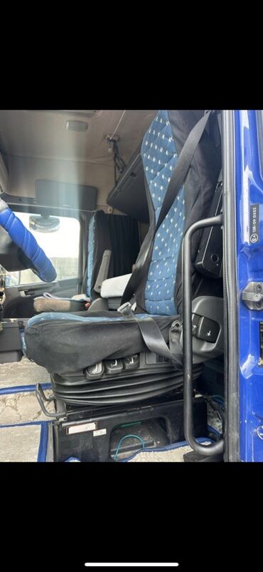 Тягачи: Тягач, Scania, Тентованный — 11