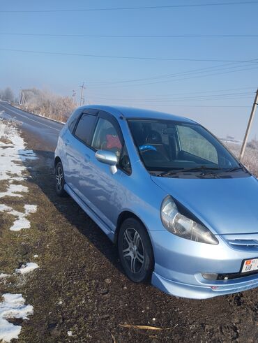 Honda: Honda Fit: 2002 г., 1.3 л, Вариатор, Бензин, Хэтчбэк — 4