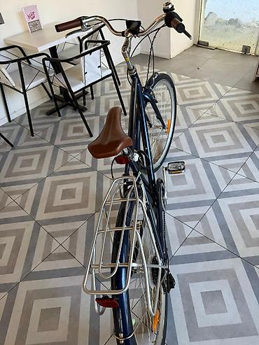 Şəhər velosipedləri: Şəhər kruizer tipli velosiped - Rəng: tünd mavi (korpus), qəhvəyi — 10