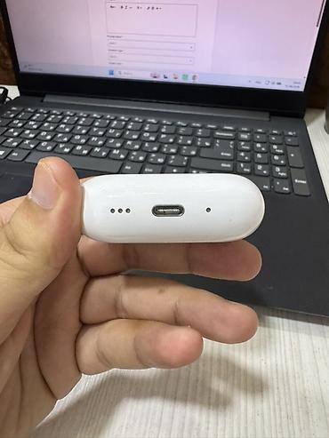 airpods qulaqcıq: Airpods pro 3 Tecili satilir pula ehtiyac oldugu ucun 2aydir istifade — 3