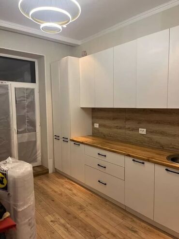 Продажа квартир: 1 комната, 37 м², Индивидуалка, 1 этаж, Дизайнерский ремонт