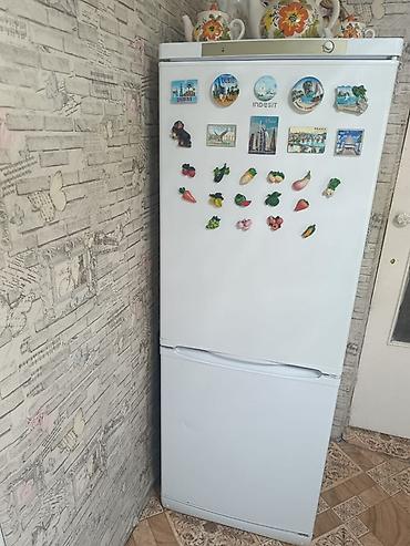 Холодильник Indesit, двухкамерный, белый. - Классическая компоновка at lalafo.kg Холодильник Indesit, двухкамерный, белый. - Классическая компоновка