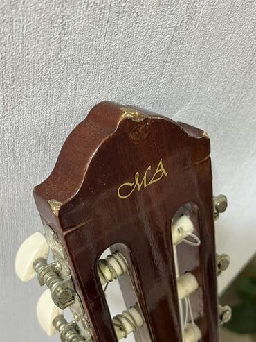 Klassik gitaralar: Klassik gitara — 4