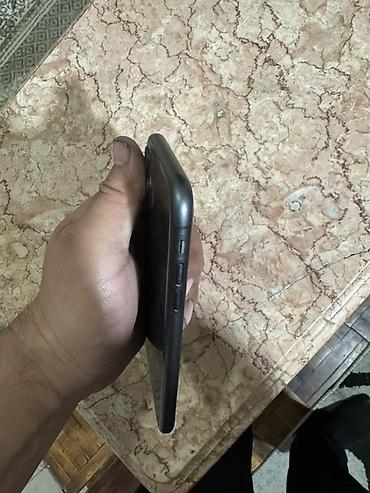 Apple iPhone: IPhone 11, 64 ГБ, Черный, 66 % — 10