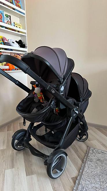 əkizlər ucun: Milana Chucco. Ekiz kaleska qiymeti 450man Ideal veziyyetdedi 1400 — 1
