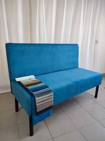диван старый: Прямой, цвет - Синий, Новый