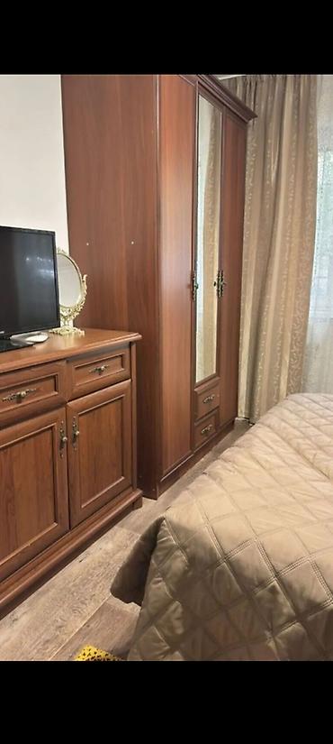1 bedroom: Сдаю квартиру 6мкр с мебелью техникой квартира с отдельной кухней — 3