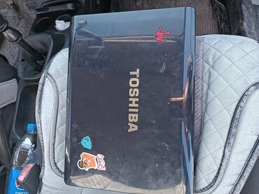 Ноутбуки и нетбуки: Ноутбук, Toshiba, Б/у