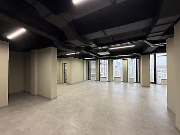 Аренда офисов: Аренда офисов, 108 м², В бизнес центре, С видом на горы, 1 линия, С отдельным входом — 2