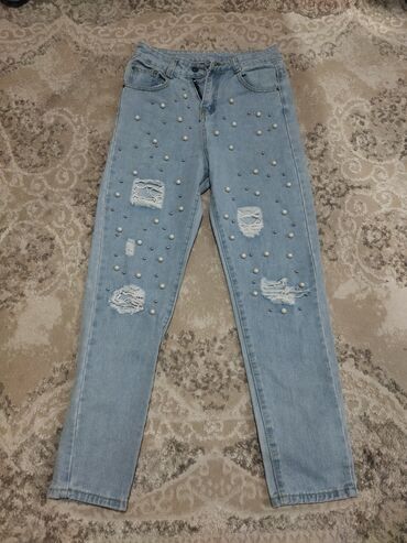 джинсы мом: Прямые, Высокая талия, Рваные