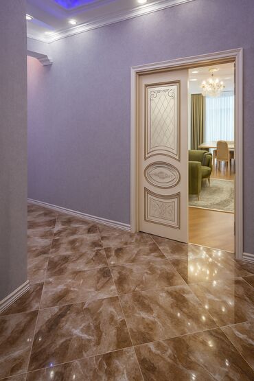 Günlük kirayə mənzillər: 3 otaqlı, Xətai r. r-nu — 4