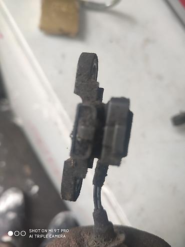 Двигатели, моторы и ГБЦ: Бензиновый мотор Mitsubishi 1999 г., 1.8 л, Б/у, Оригинал — 8