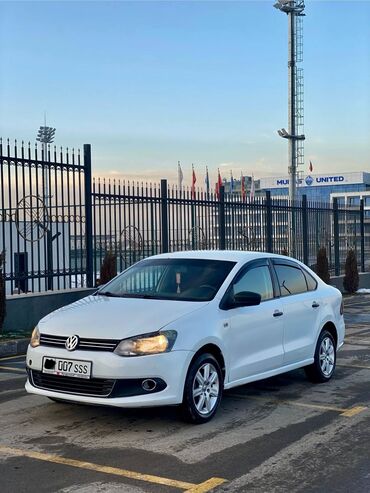 Volkswagen: Volkswagen Polo: 2014 г., 1.6 л, Механика, Бензин, Седан