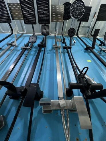 кран для душ: Дат баспас, Жылтырабаган, Кара