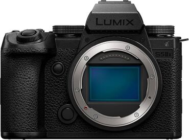 Фотоаппараты: Panasonic Lumix S5 IIX Mirrorless Camera with 20-60mm Lens Высокая