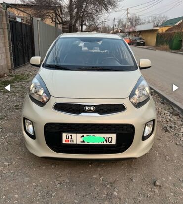 купить машину шевроле: Автомобиль Kia Picanto в бежевом цвете. Модель оснащена фарами