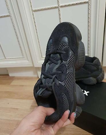 часы crown: Кроссовкалар, 36, Adidas, Колдонулган, түсү - Кара — 2