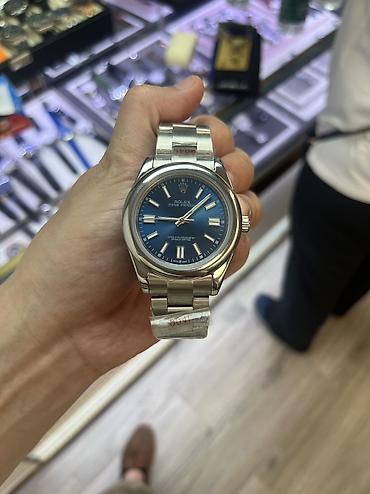 часы м4: Rolex Oyster Perpetual
Механика с автоподзоводом 
Премиум реплика — 1