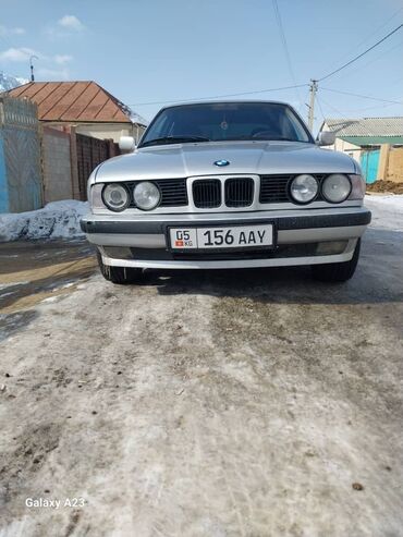 машина алмашам: BMW 5 series: 1990 г., 2 л, Механика, Бензин, Седан