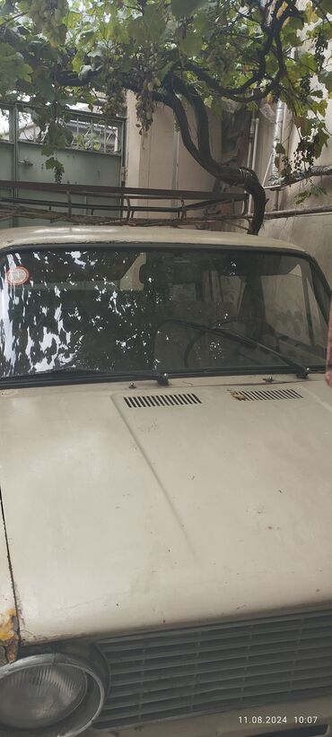 vaz 2107 kreditle satisi: Lada( VAZ )2102 1975ci ilin maşını .satılır 2000azn razılaşmaq olar