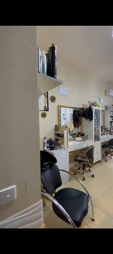 Salon, tibbi mebel: Yeni Yasamalda kirayədə olan salon satılır Y.Yasamalvqesebesinde yeni — 1