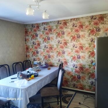 бета сторис: Полдома, 80 м², 4 комнаты, Собственник, Косметический ремонт