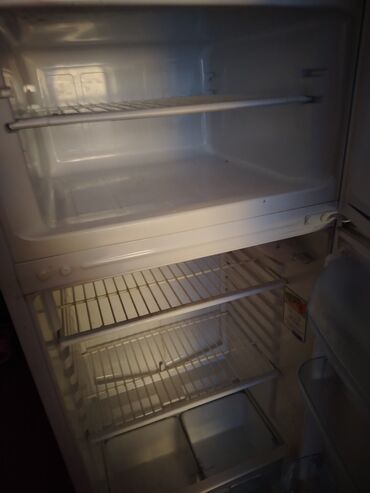 Блендеры: 2 двери Indesit Холодильник Продажа, цвет - Белый