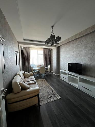 qara qarayev: Nizami rayonu, Qara Qarayev metrosunun çıxışı, Rahatlığın Məkanı — 1