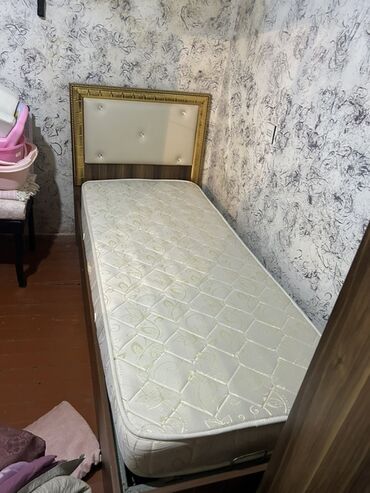 Вешалки: Односпальная кровать, С подъемным механизмом, С матрасом, Без выдвижных ящиков