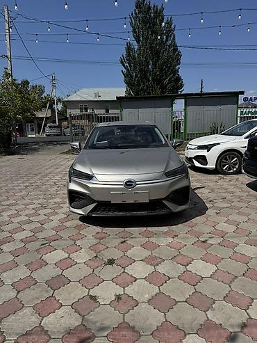 Электромобиль Айон С GAC Aion S, серый седан/лифтбек. Кузов и дизайн