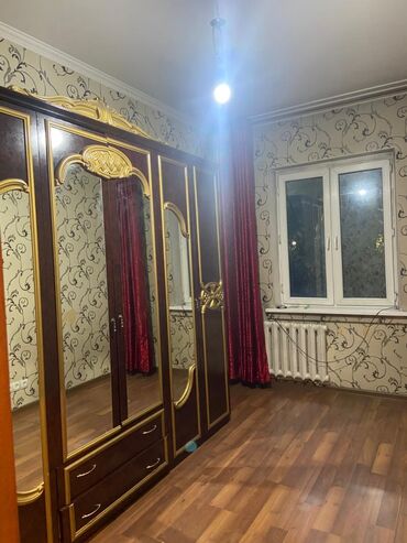утепления домов: Просторная 3‑комнатная квартира с классическим интерьером -