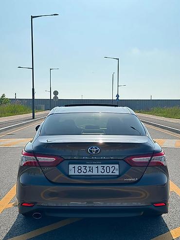 corolla 2016: Toyota Camry: 2019 г., Гибрид, Седан — 7