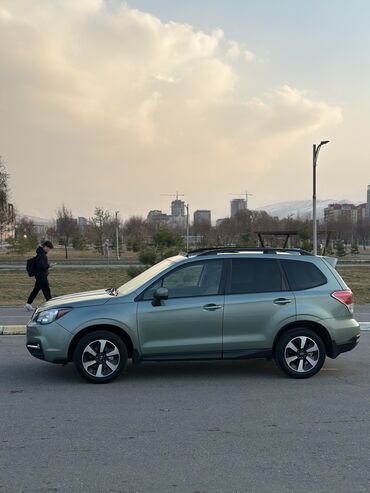 задный стоп 124: Subaru Forester: 2018 г., 2.5 л, Вариатор, Бензин, Кроссовер