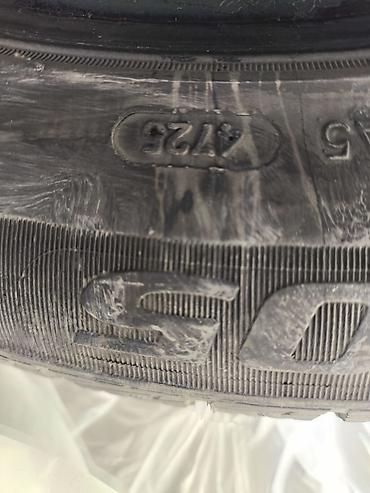 Шины: Зимняя шина GOFORM размер 215/55 R17 94T. 2025 год остаток 90 % 4 — 3