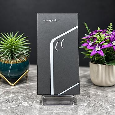 kamera temiri: Samsung Galaxy Z Flip7, 256 GB, rəng - Göy — 4