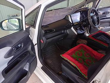 aion авто: Toyota WISH: 2009 г., Универсал — 7